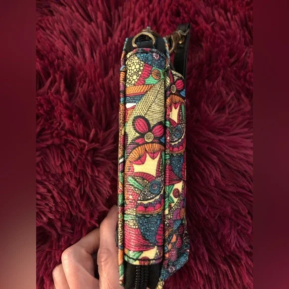 Sakroots fabulous wrist Wallet/phone holder - Excellent condition - Picture 4 of 4